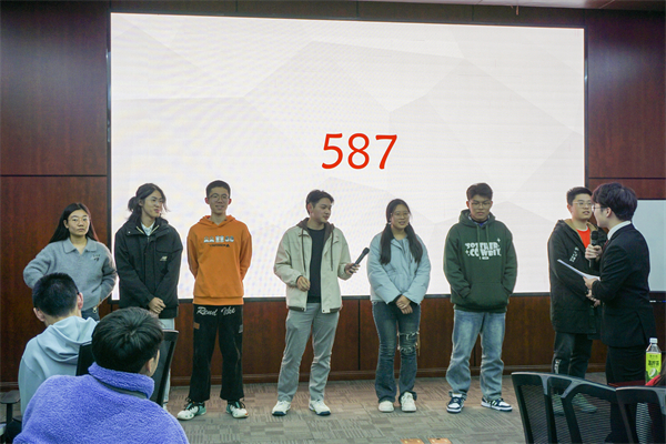 1732941306824867.jpg 图5 游戏照片2.jpg