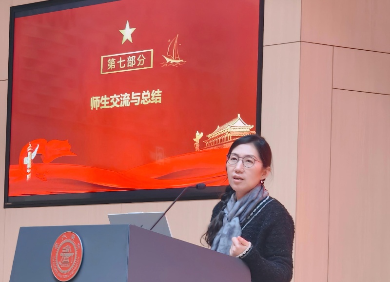 图4 郭莉老师交流_resized.jpg